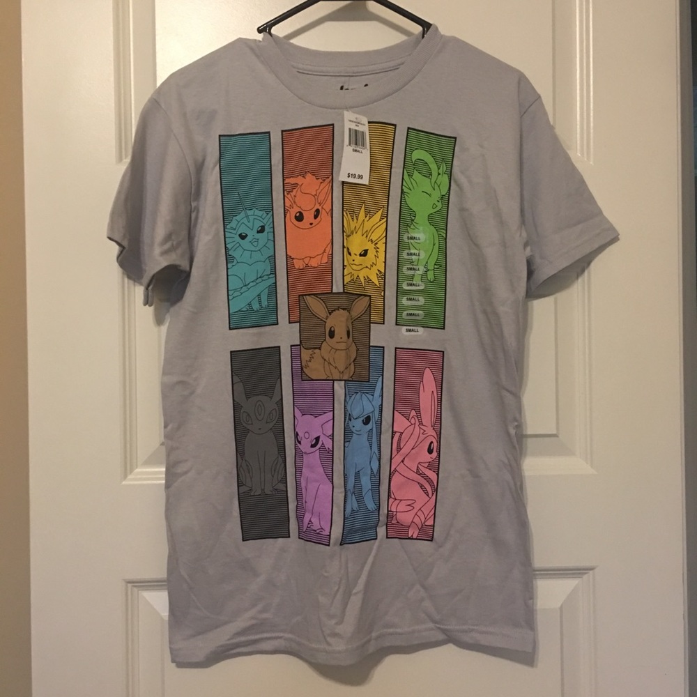 Pokemon Eevee Shirt ✨NEW✨